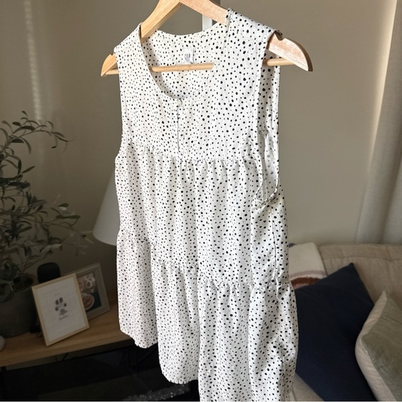 Gap Women’s Tiered Peplum Hem Sleeveless Top White Black Dots Button Keyhole M - Picture 3 of 7
